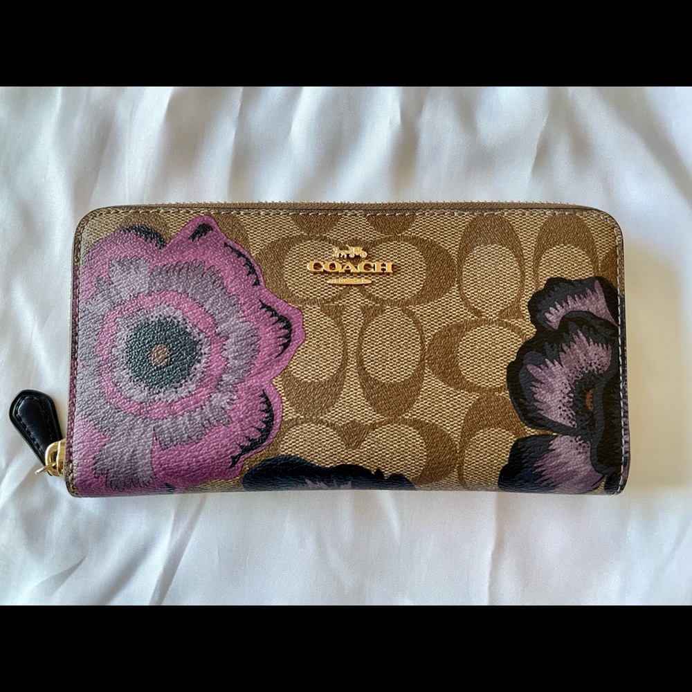 Coach x Kaffe large zip accordion wallet
